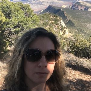 Meet your Posher, Galit